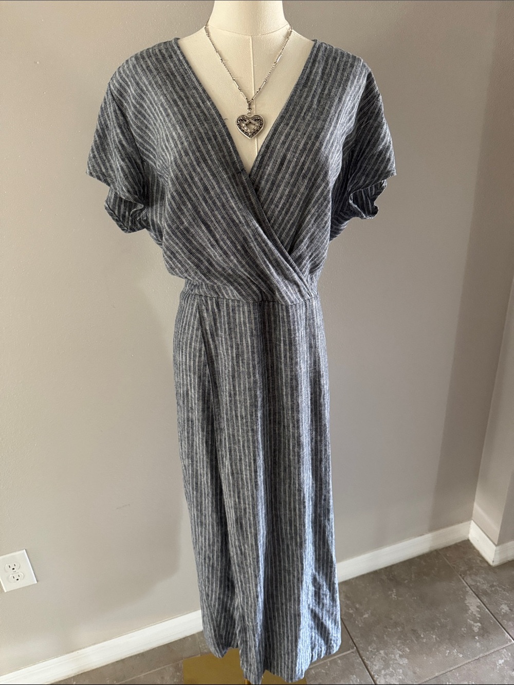 Banana Republic Striped Grey Wrap-Style Women’s Dress